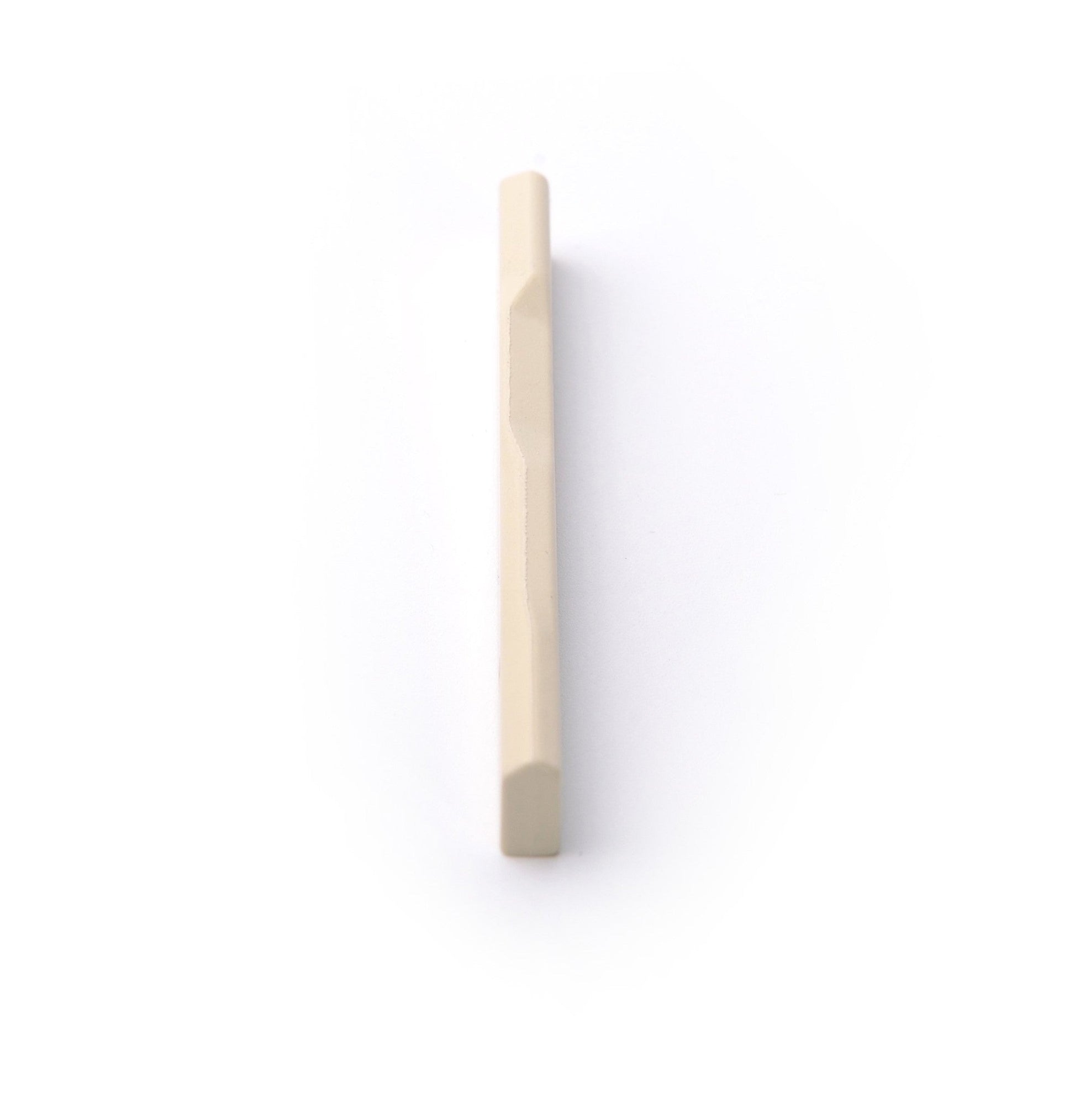 Soprano Ukulele Saddle 61x6.5 mm (Model 9260, Select Material) - Graph Tech Guitar Labs Ltd.