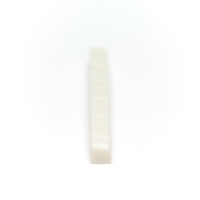 TUSQ SLOTTED FLAT BOTTOM STRAT NUT 43mm - Graph Tech Guitar Labs Ltd.