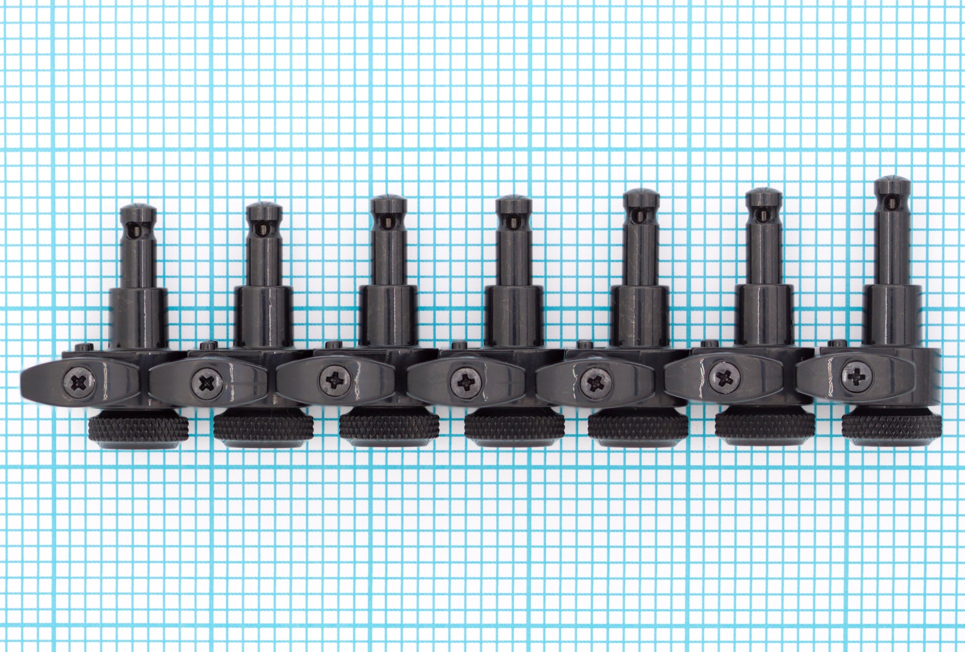 7 String: 7-In-Line Ratio Electric Locking Machine Heads Staggered Posts (PRL-9721-x7, Select Finish and Button) - Graph Tech Guitar Labs