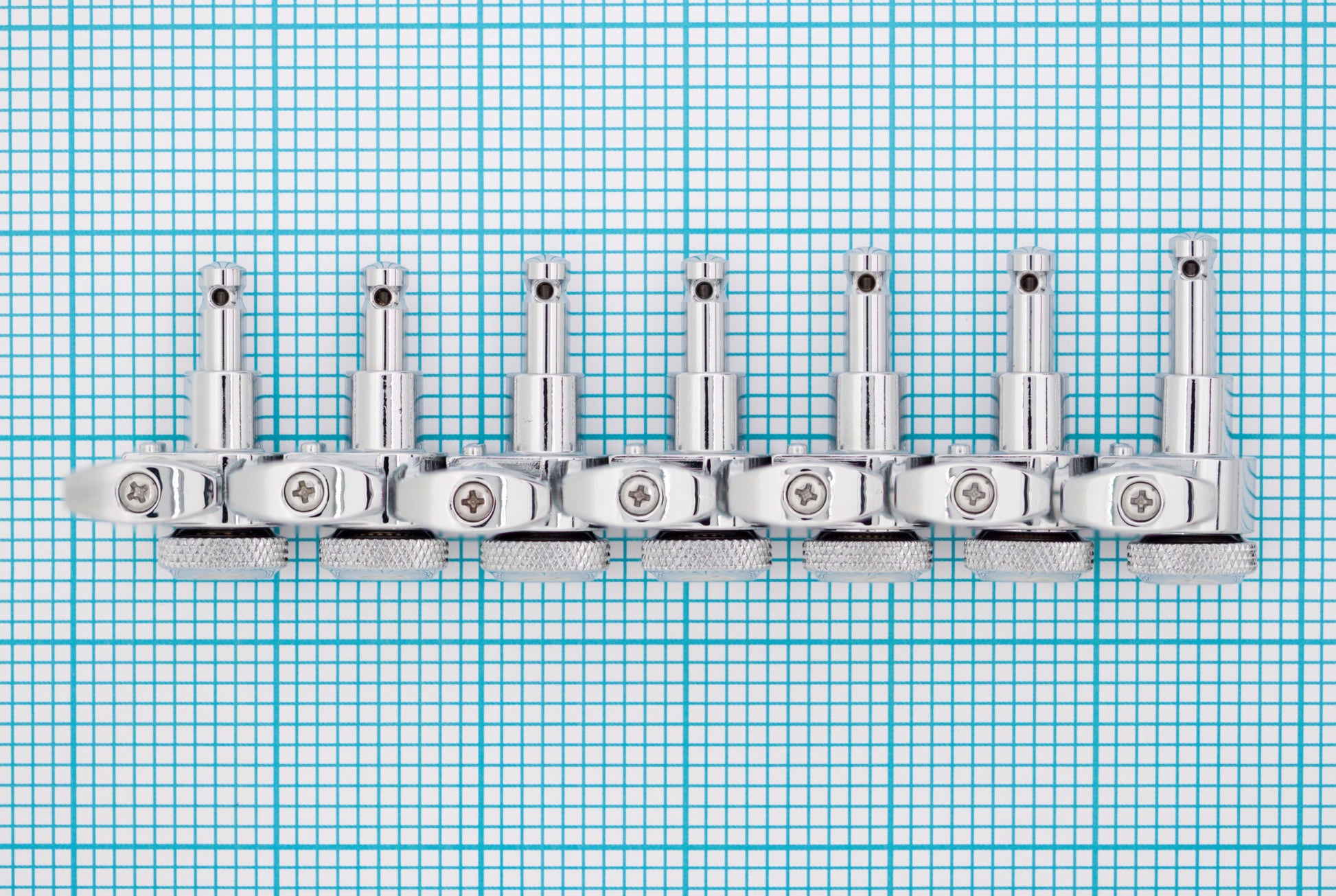 7 String: 7-In-Line Ratio Electric Locking Machine Heads Staggered Posts (PRL-9721-x7, Select Finish and Button) - Graph Tech Guitar Labs