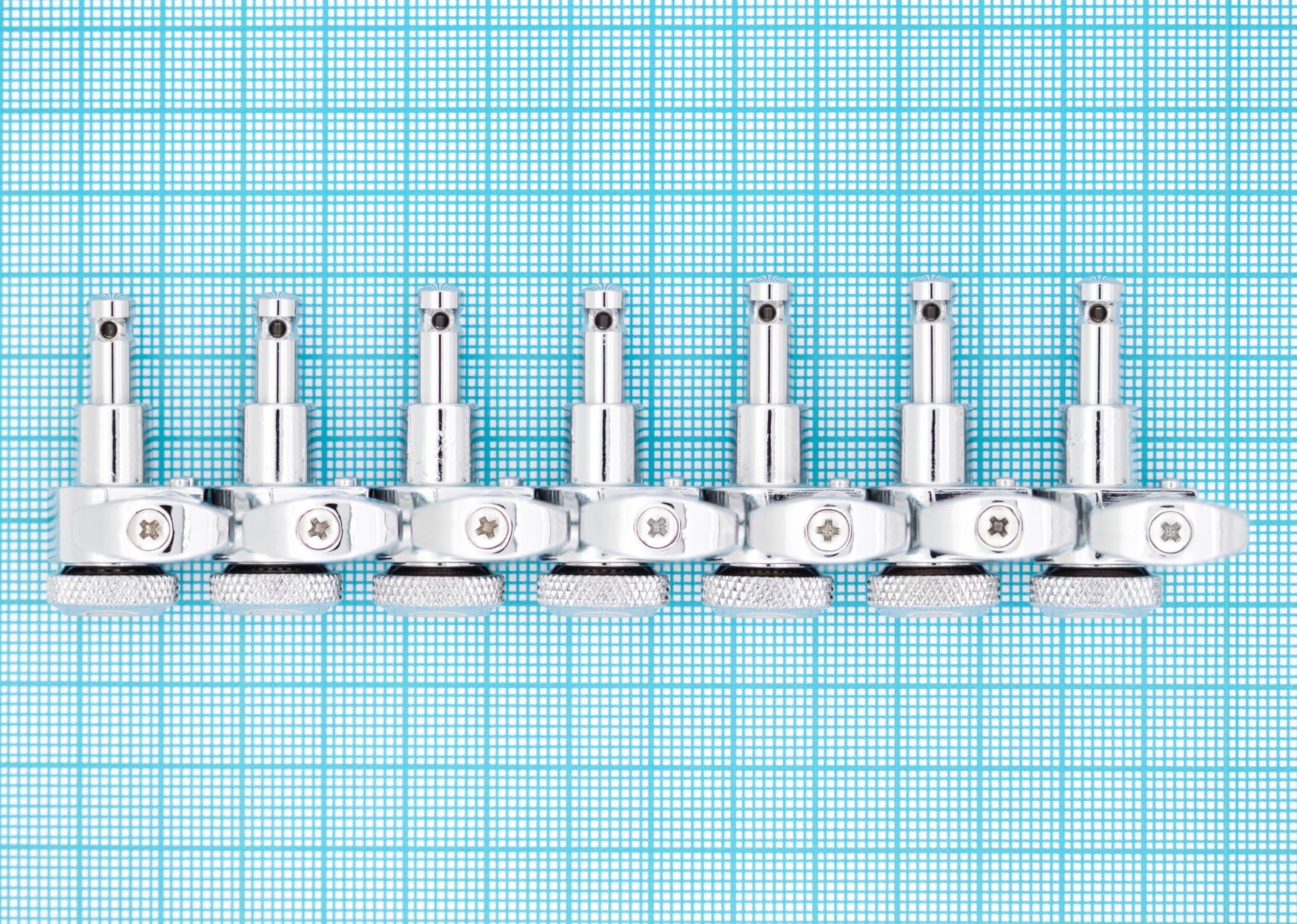 7 String: 7-In-Line Ratio Lefty Electric Locking Machine Heads Staggered Posts (PRL-9721-Lx7, Select Finish and Button) - Graph Tech Guitar Labs